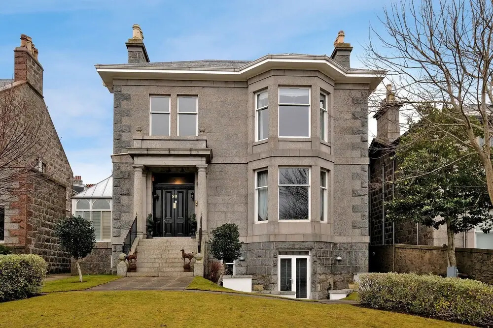Chic and Contemporary Aberdeen Home Near to Hazlehead Park