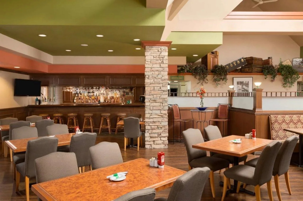 Red Roof Inn PLUS Vancouver Airport