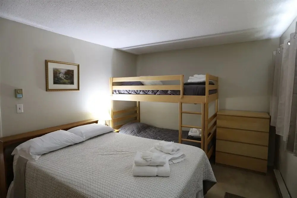 Waterville Valley Pet Friendly Vacation Condo Close to Community Center! - Whb16v