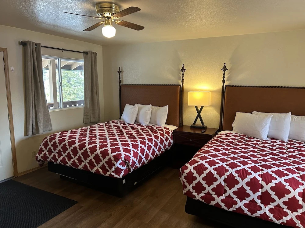 Snow Bear Lodge