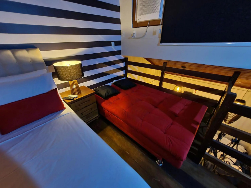 Paraíso em Cabo Frio - Duplex Beira Mar com Piscina, Em frente a Praia do Peró - Cabo Frio, com AR, SmartTv, Wi-fi, Roupa de Cama e banho, Portaria 24 horas, Estacionamento, Completo