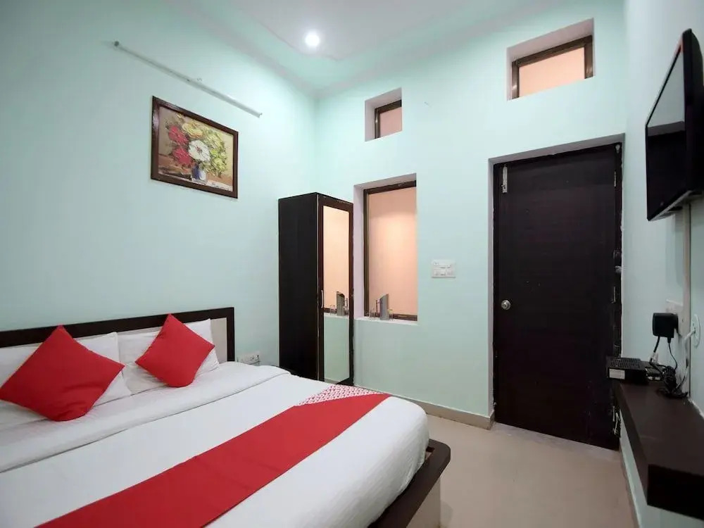 OYO 23196 Hotel Yash Meridion