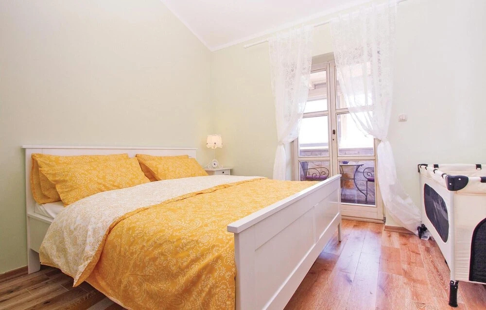 Nice Home In Malinska