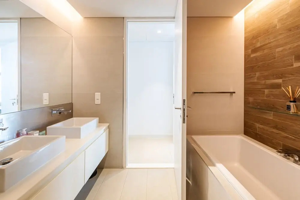 DHH Bluewater Island Building 2 Sea View