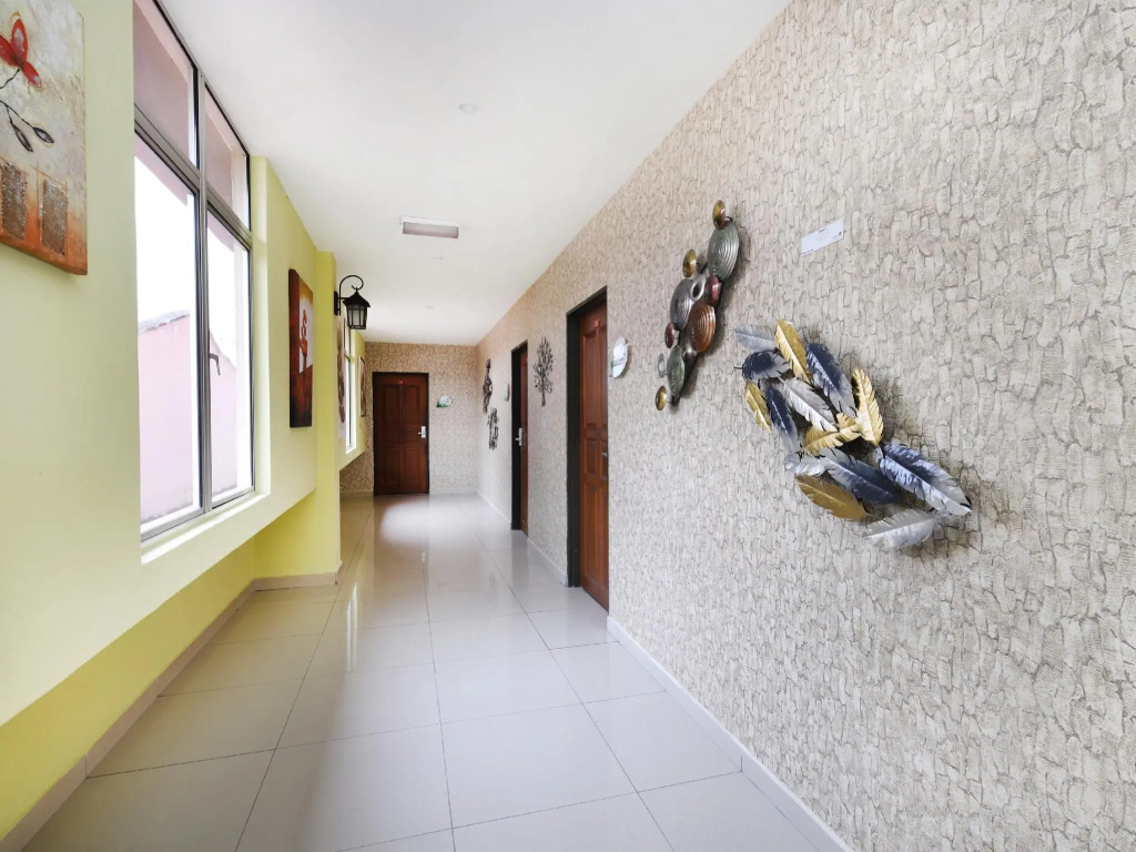Raintree Boutique Hotel