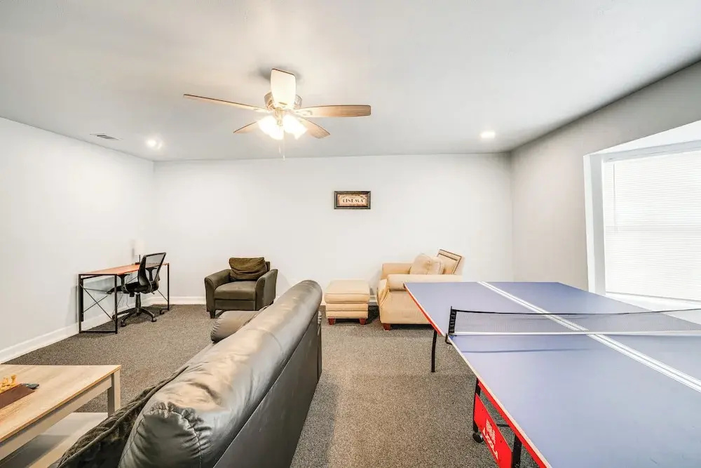 Game Room & Pool: Family Home in The Colony!