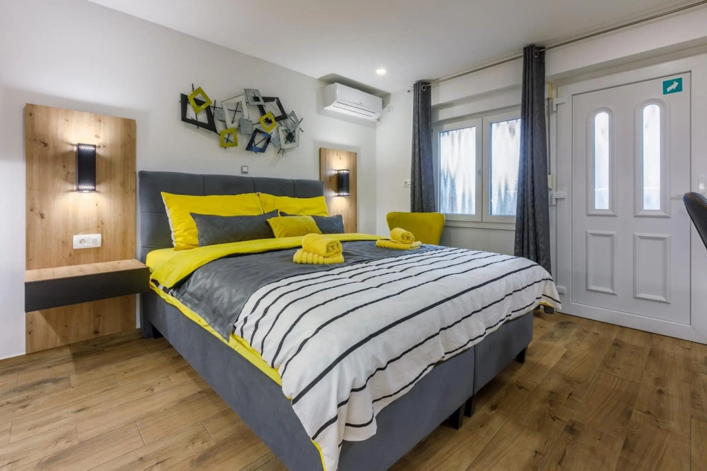 Colorful - Modern Apartments - SA1 Zuti