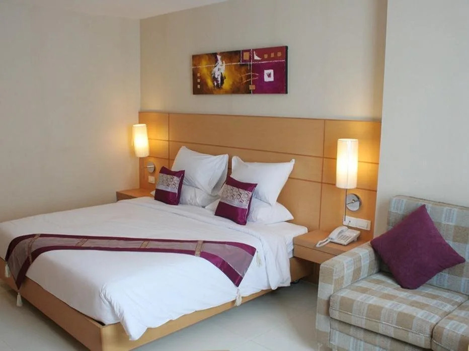 Masters Suites Hotel