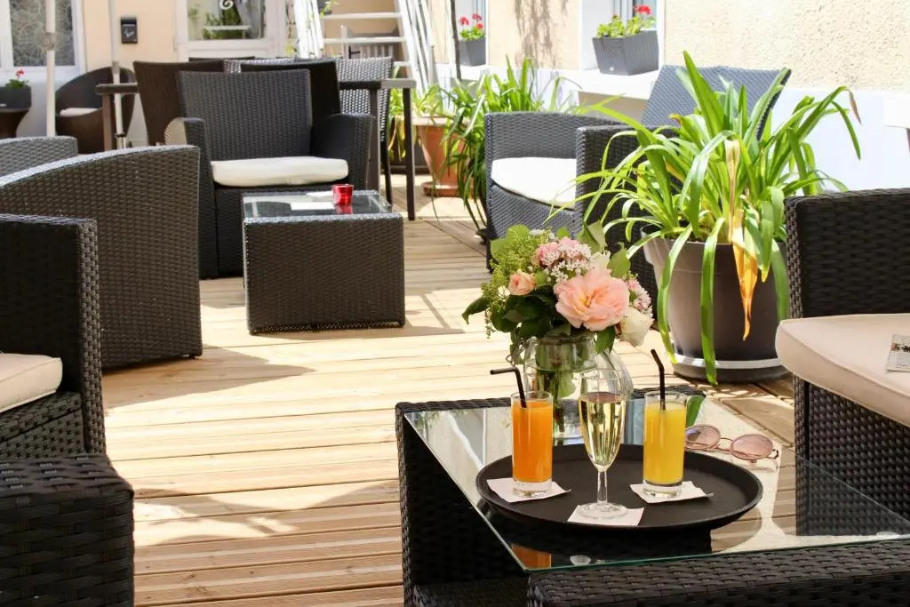 Logis Hotel - Le Charleston