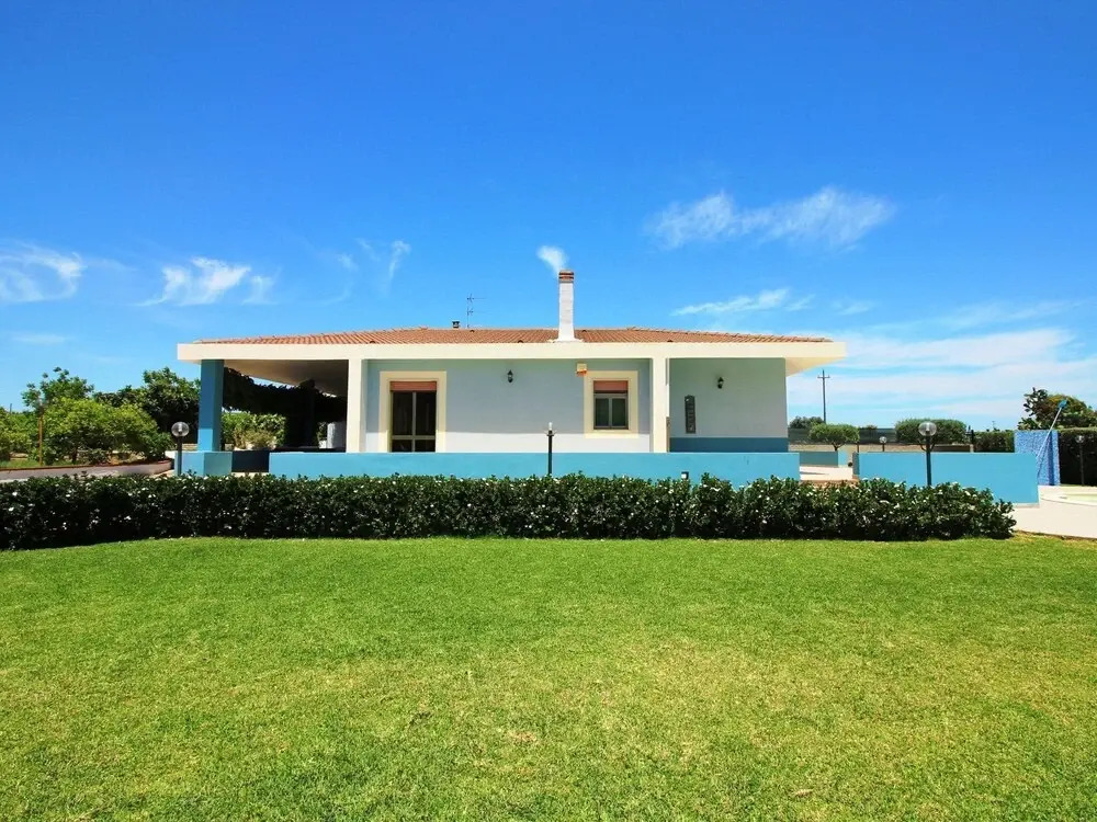 Serene Villa in Floridia With Swimming Pool