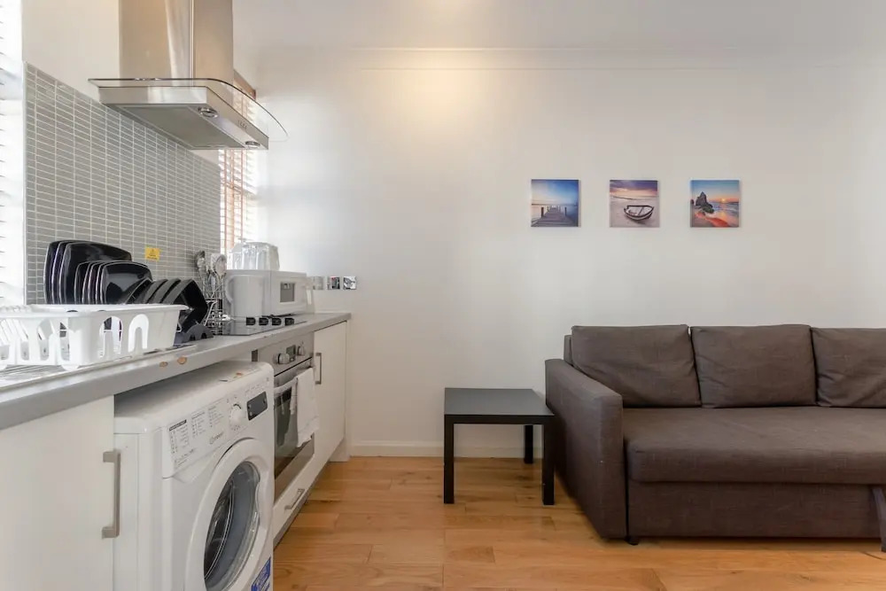 Modern 1 Bedroom Paddington Apartment