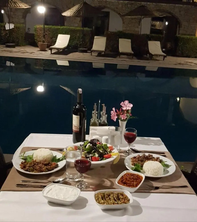 Alados Otel
