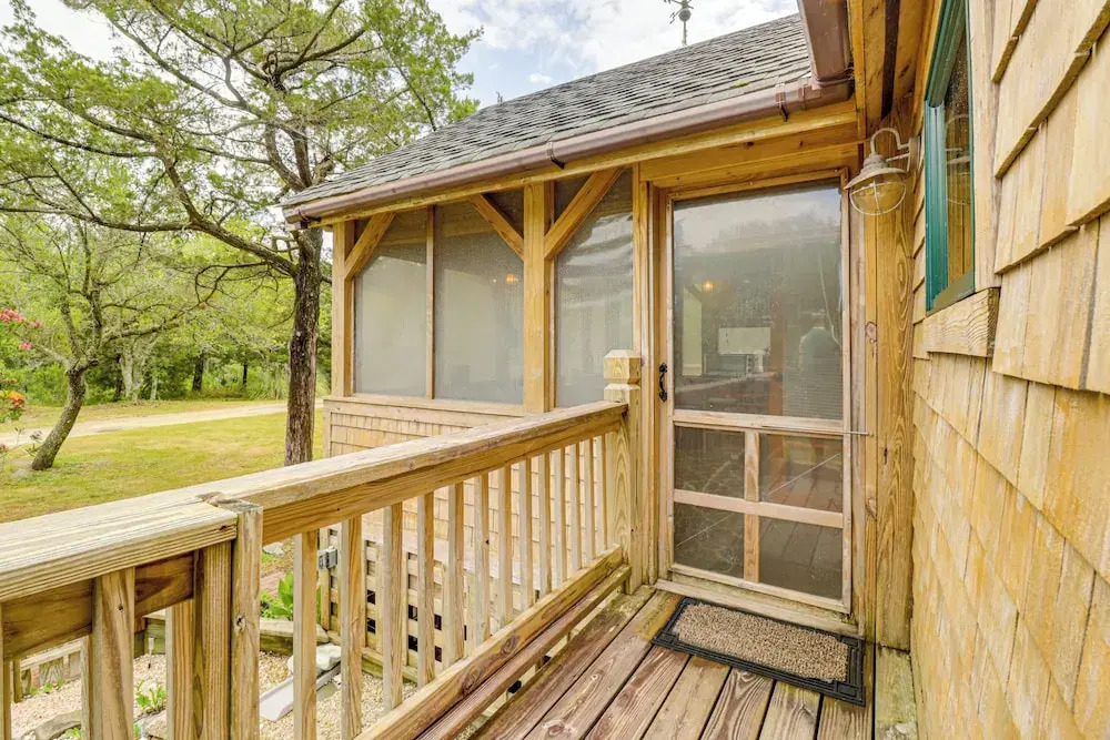 Hot Tub Haven: Creekside Cabin in Frisco!