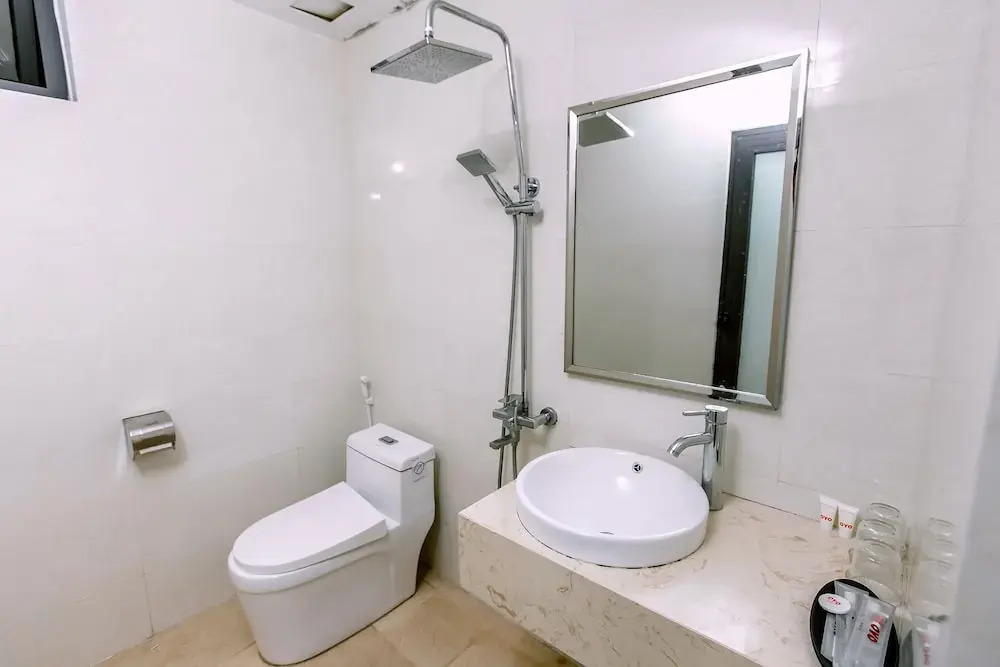 Dai Viet Hotel by OYO Rooms