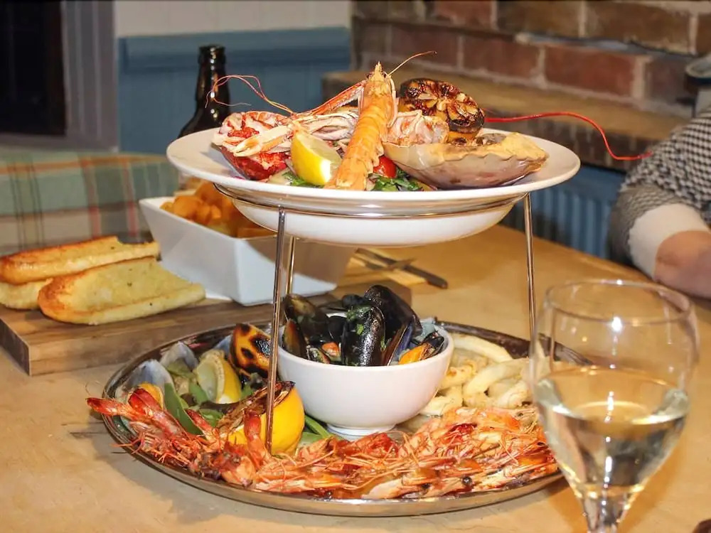 Crab and Lobster Inn