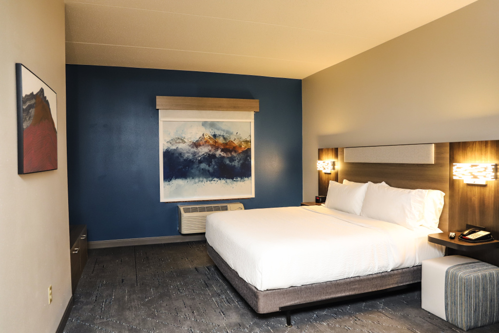 Holiday Inn Express & Suites Donegal by IHG