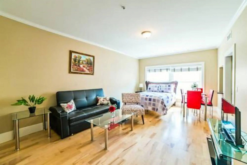 Ray W. Suites
