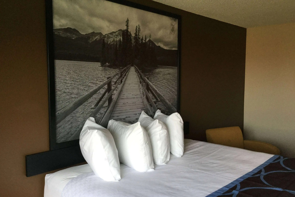 Super 8 by Wyndham Spruce Grove