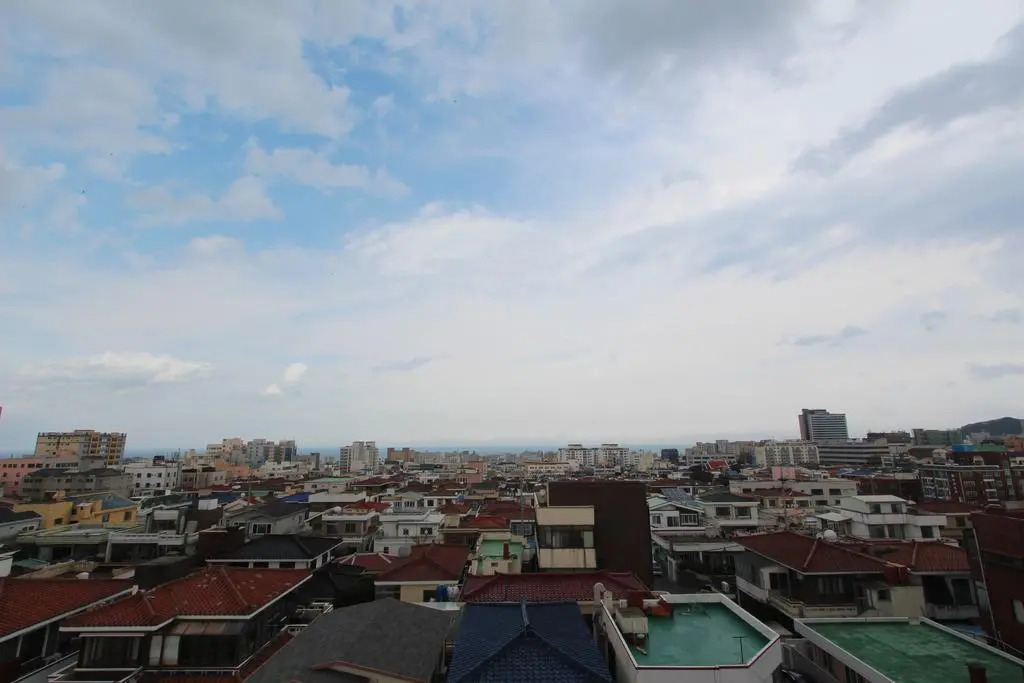 Ellui Hotel Jeju