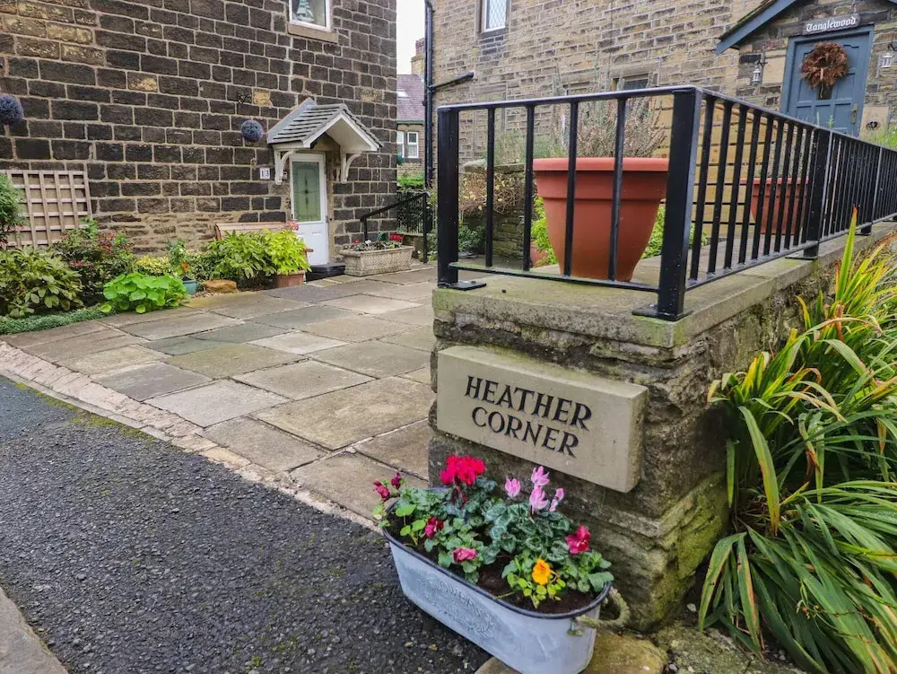 Heather Corner