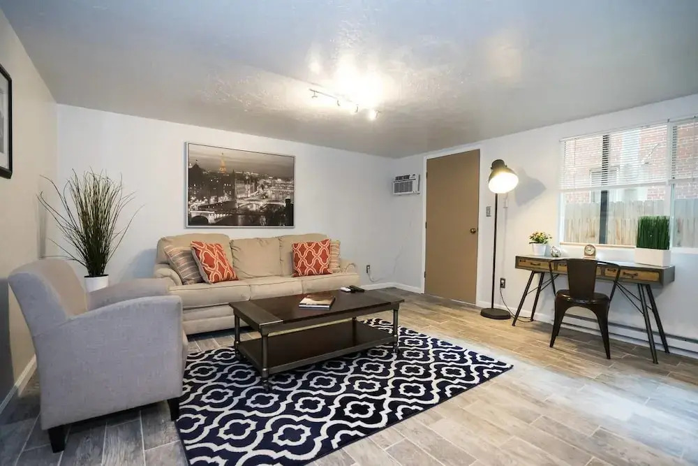 The Pearl Place in Wash Park West