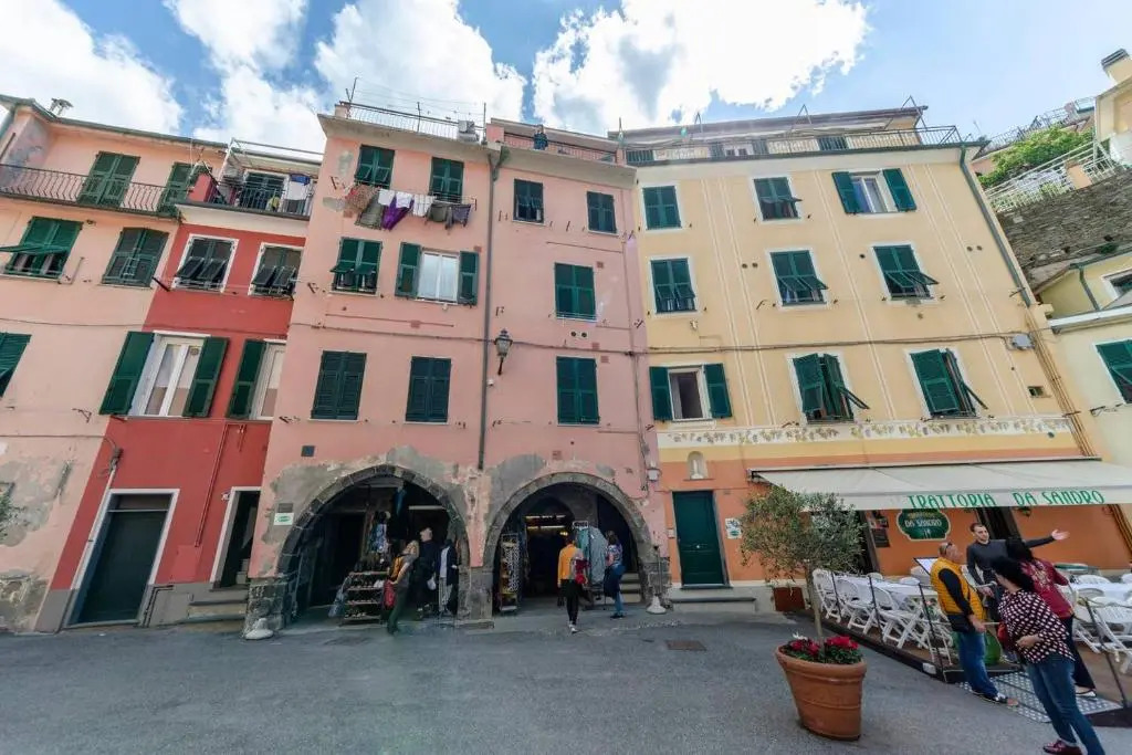 ALTIDO Spacious 2 BR Apt with Terrace at the Heart of the Vernazza