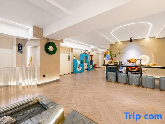 YunMan Hotel (Economic Development Kunming University)