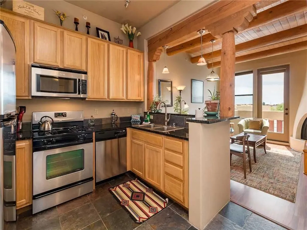 Alameda Cactus Flower 303 - One Bedroom Condo