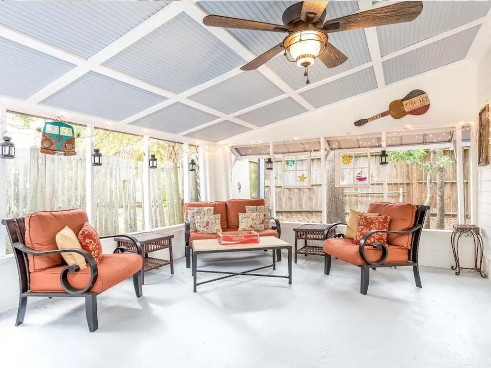 Annas Cabana