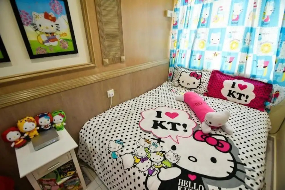 DaHong Theme House