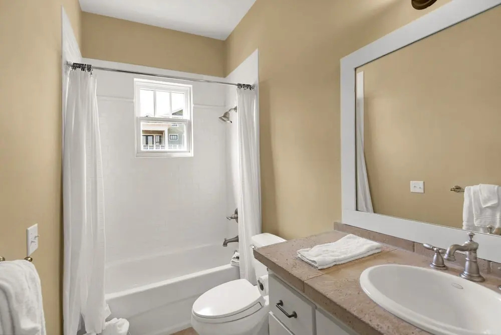 32 E Park Place Duplex #802