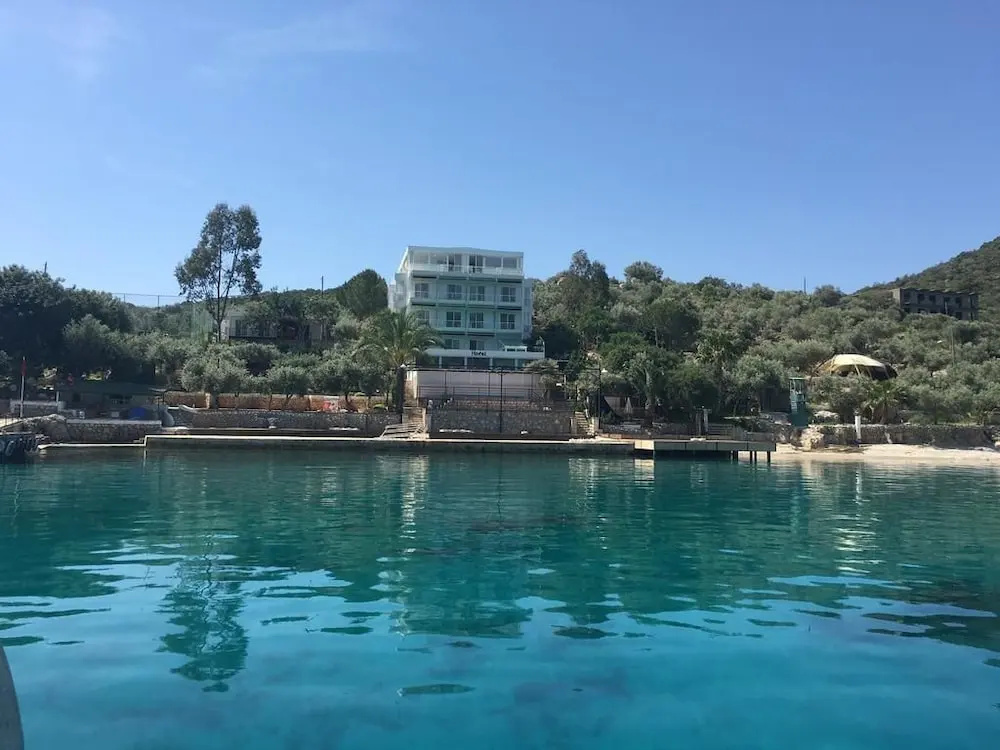 La Moda Beach Hotel