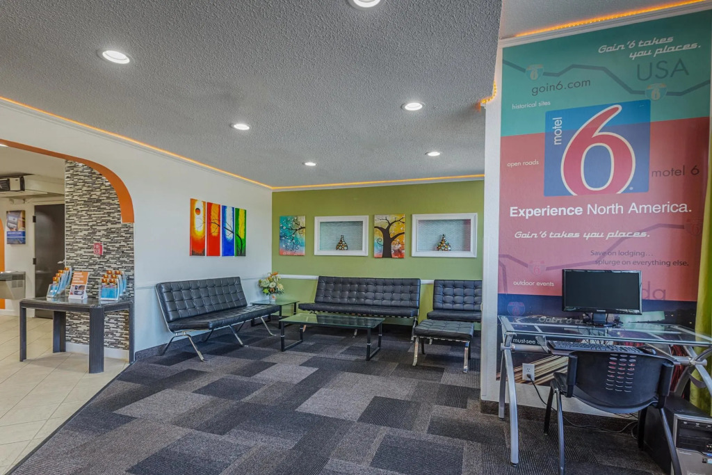 Motel 6-Simpsonville, SC - Greenville