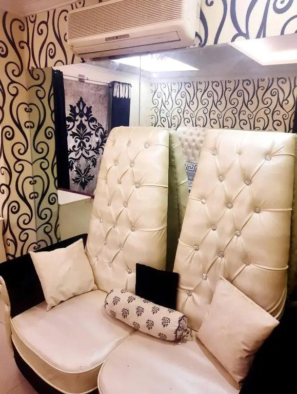 The Red one bedroom apartment in Bahria Town