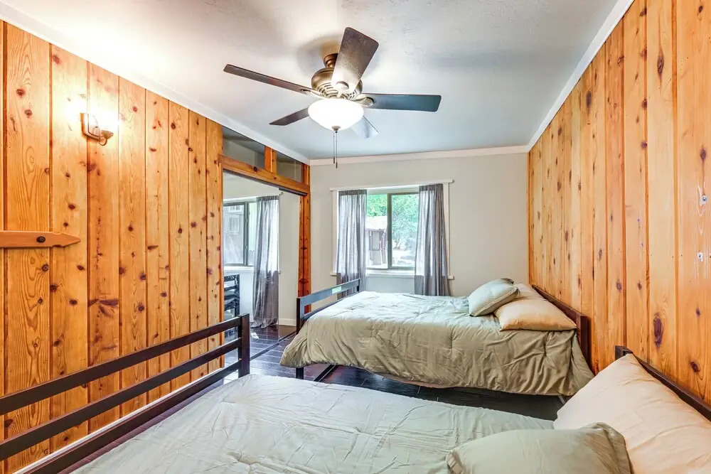 Idyllic Home in Kernville w/ Private Beach Access
