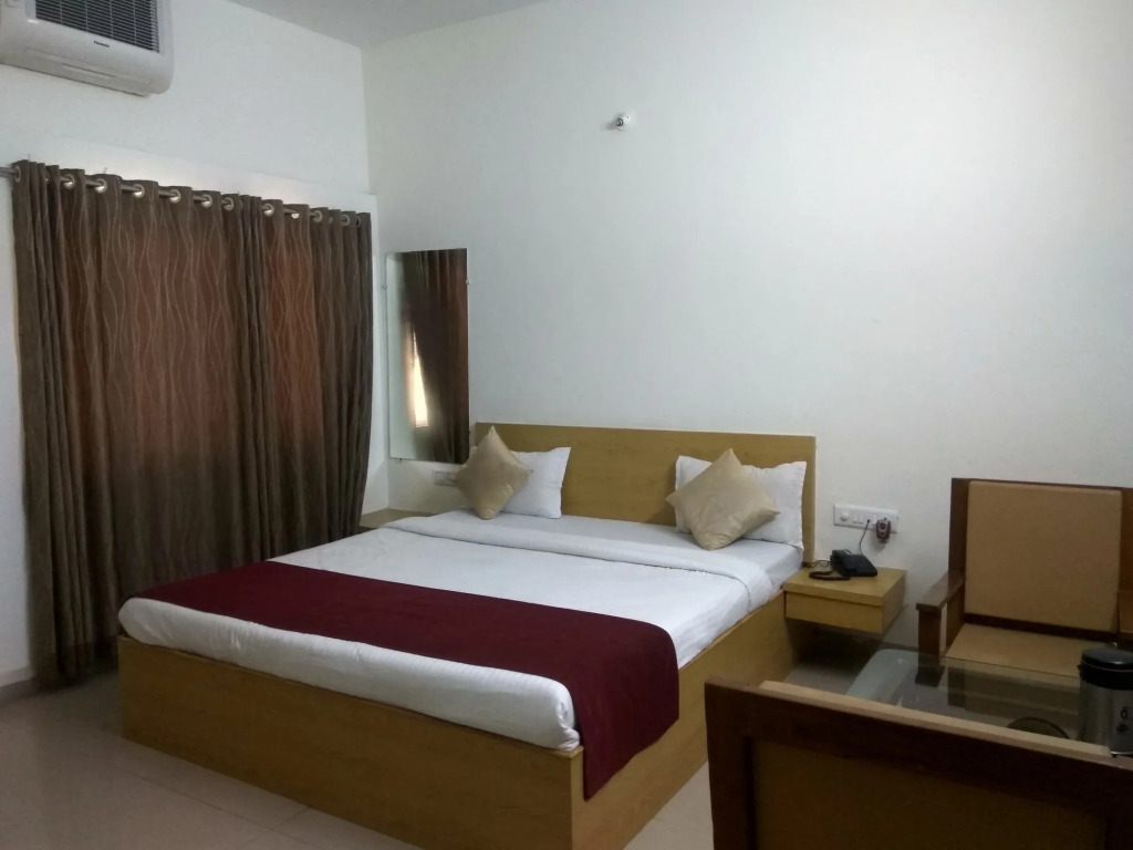 Rajasthani Rajwadi Hotel & Restaurant