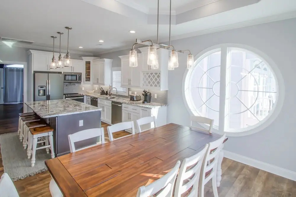 All-new Luxe W/ Pool - Walk To Beach! 5 Bedroom Home