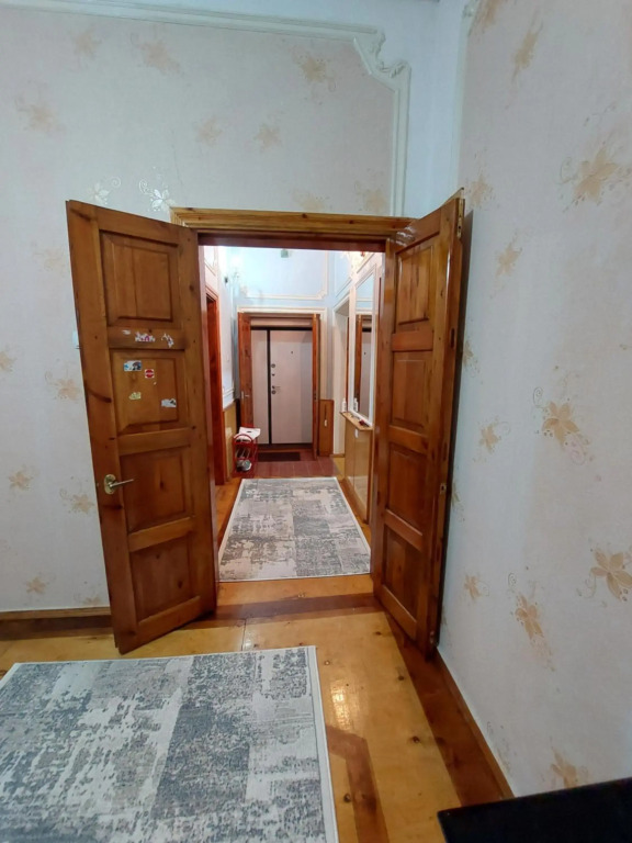 Квартира в центре города в парковой зоне