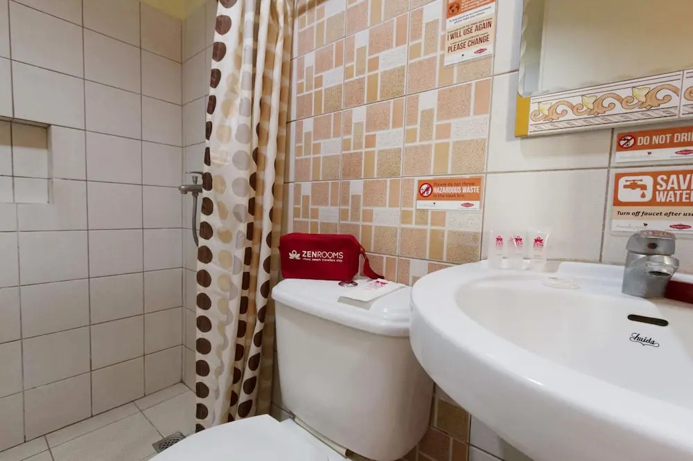 ZEN Rooms A. Villalon Drive