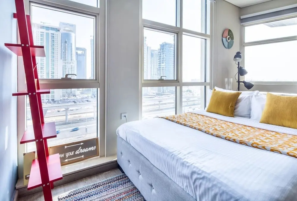 Vibrant Studio in Dubai Marina - Near Metro & Tram