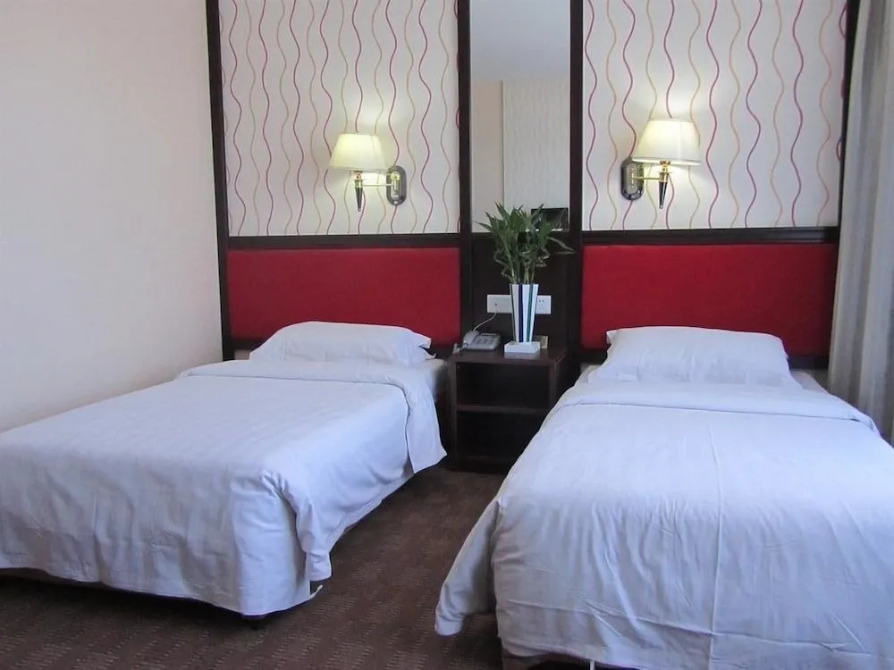Qingdao High School Xianglan Hotel