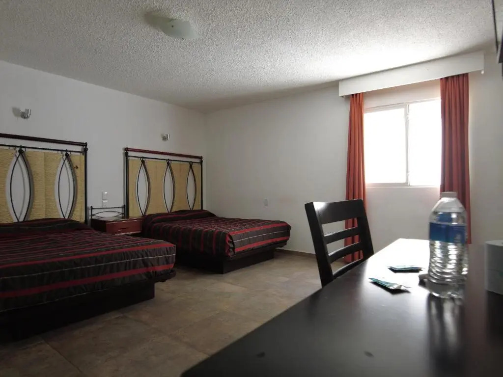 Hotel O Puente