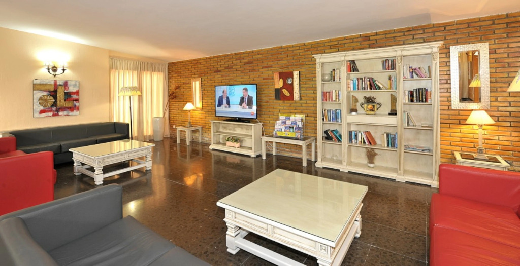 Hotel Salobreña Suites
