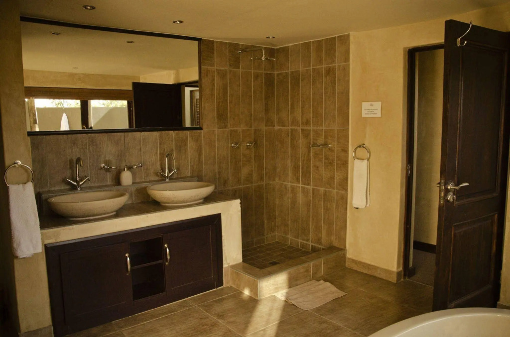 Morokolo Safari Lodge Self-catering