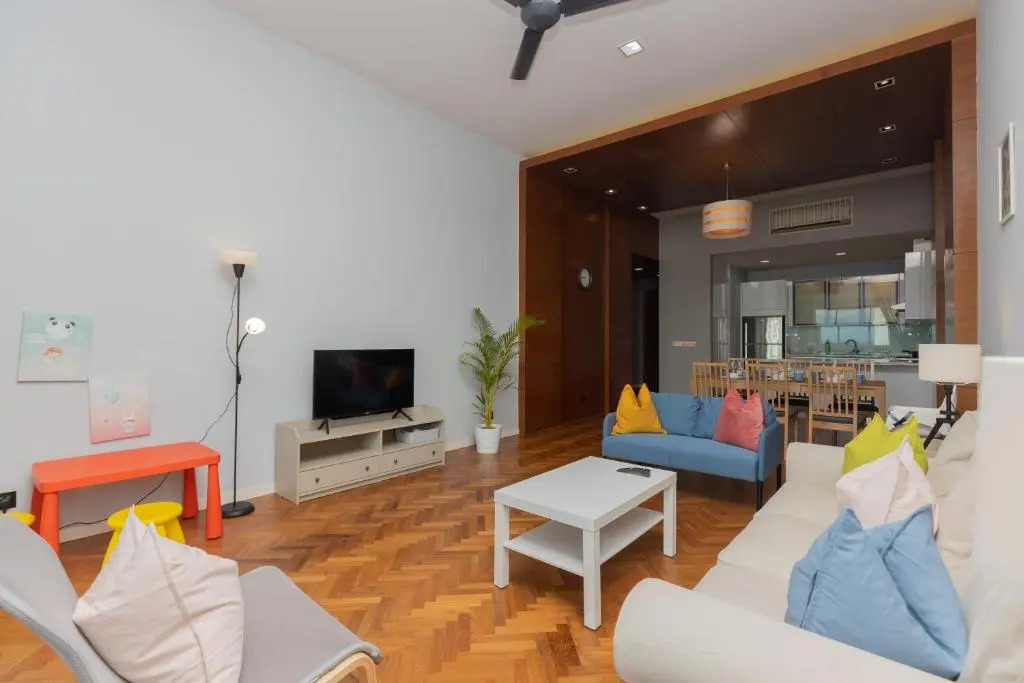 The Suites at Waterside Straits Quay by Plush