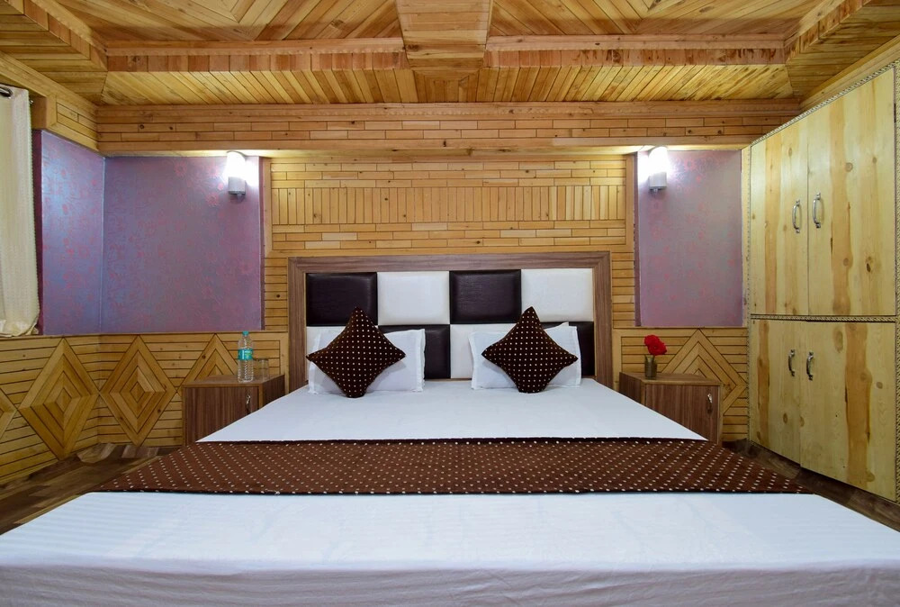 Cheog Chamber by Dumnu Homes