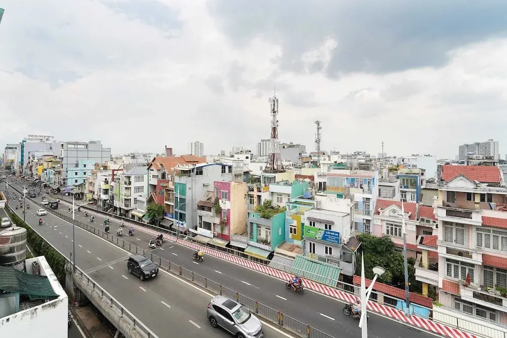 Collection O Eva Hotel District 8 Near Ben Thanh Market