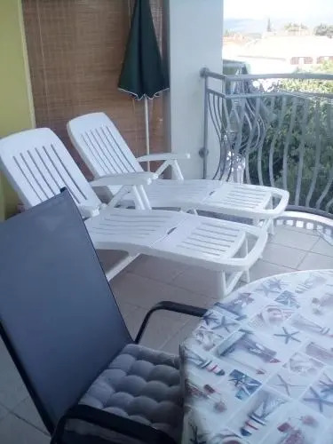 Ana Rooms