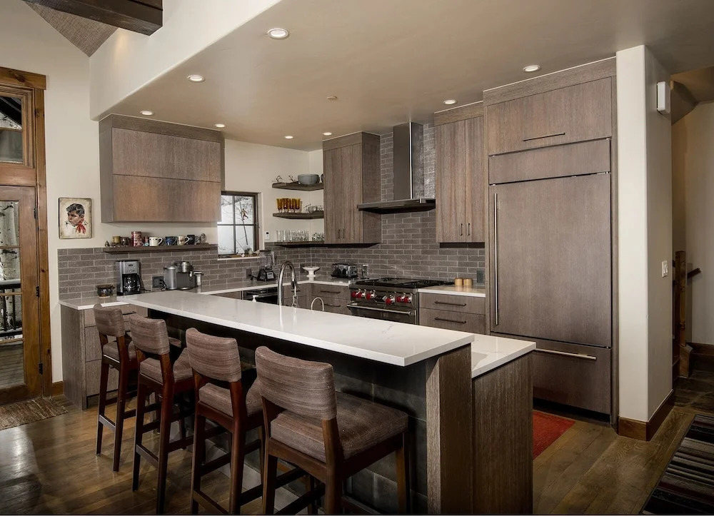 5 Bedroom Private Home With The Easiest Mountain Access Home by Redawning