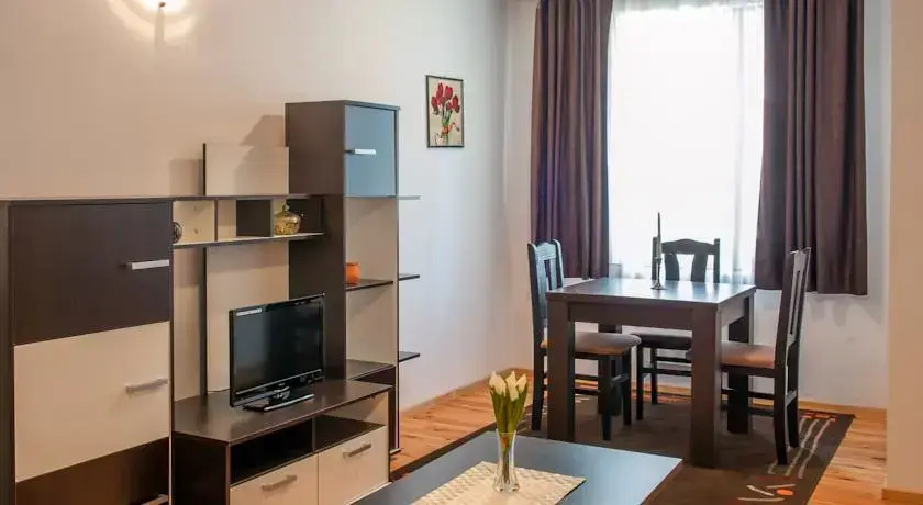 Apartments Hadzhiata